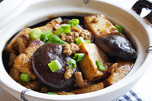 Braised Tofu 