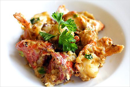 Stir-fried Lobster with Butter and Cheese (芝士牛油焗龙虾)