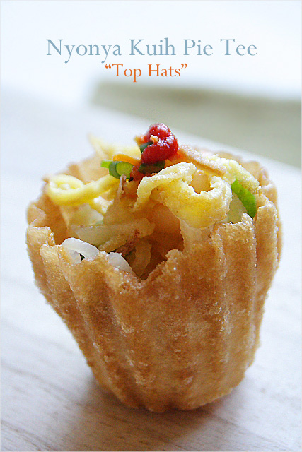 Nyonya Kuih Pie Tee (Top Hats)