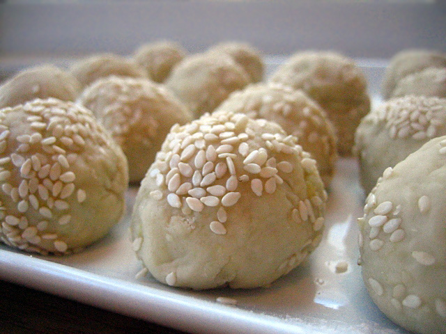 Sweet potato balls / 蕃薯旦