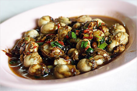 Stir-fried Oysters with Bean Paste (Taucheo)